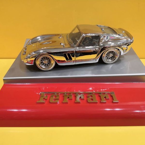Ferrari 250 GTO - Scultura in bronzo - immagine 2