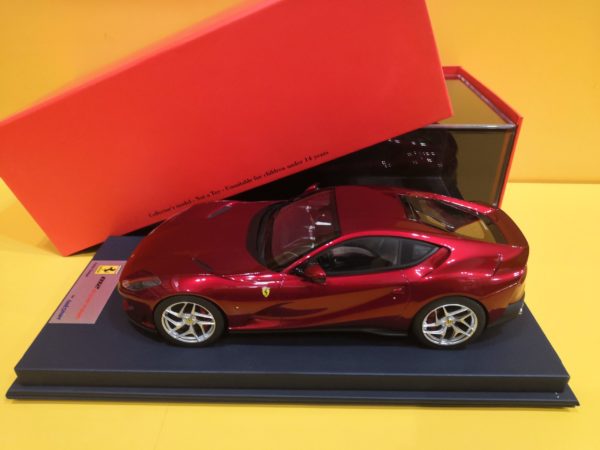 Look Smart LS18_014D - Ferrari 812 Superfast 2017 Rosso Berlinetta