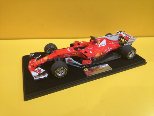 Look Smart LS18_F106 - Ferrari SF70H Presentazione 24 Febbraio 2017 - immagine 2