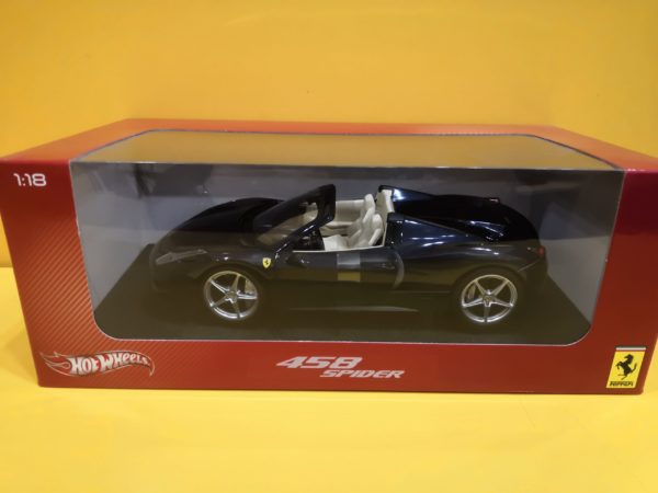 Hot Wheels - Ferrari 458 Spider 2011 Blu