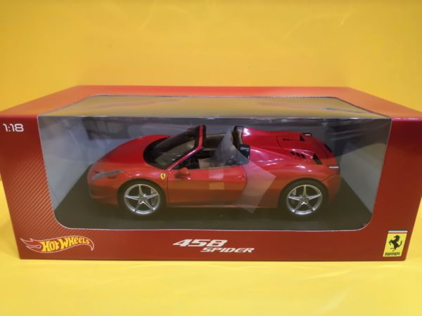 Hot Wheels - Ferrari 458 Spider 2011 Rosso