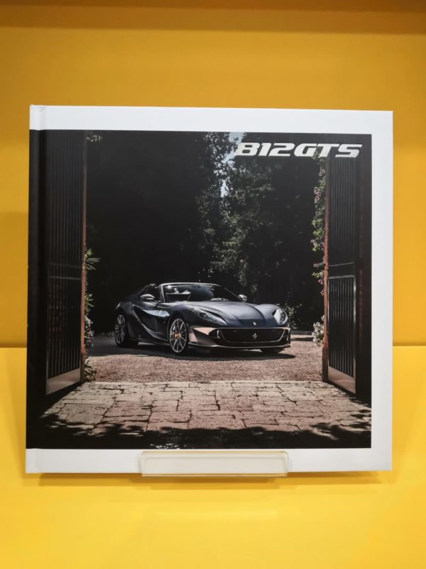 Ferrari 812 GTS - Brochure #6801/20