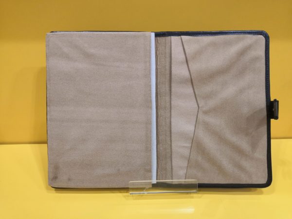 Portalibretto in Tessuto Nero per Ferrari dal 1980 al 1985 (Replica) - immagine 2