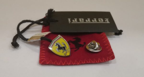Spilla Scudo Ferrari 1.5 cm