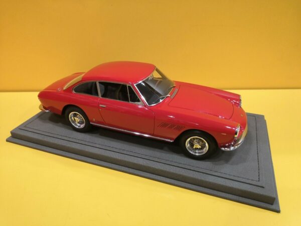 BBR Models BBR1832 - Ferrari 330 GT 2+2 1964 Rosso - immagine 3