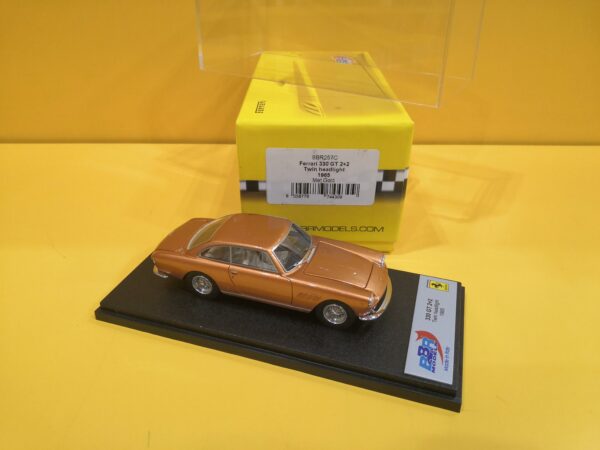 BBR Models BBR257C - Ferrari 330 GT 2+2 1965 Oro Metallizzato