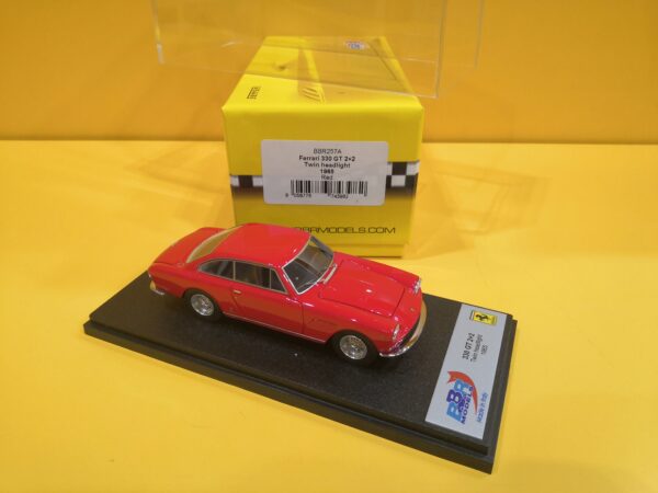 BBR Models BBR257A - Ferrari 330 GT 2+2 1965 Rosso Corsa
