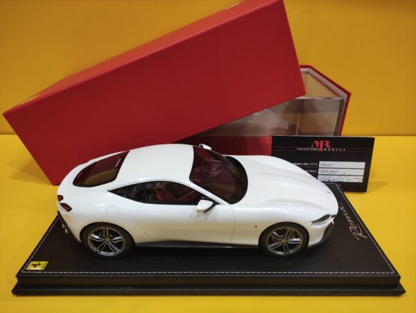 MR Collection FE031D – Ferrari Roma 2019 Bianco Italia