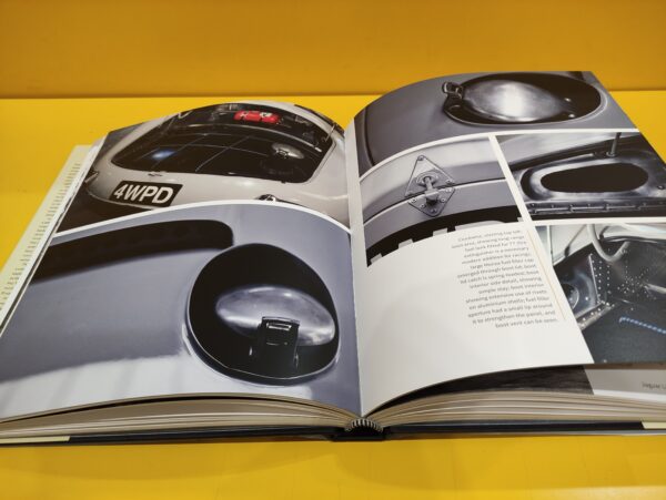 Jaguar Lightweight E-Type: The autobiography of 4 WPD - Philip Porter - immagine 2