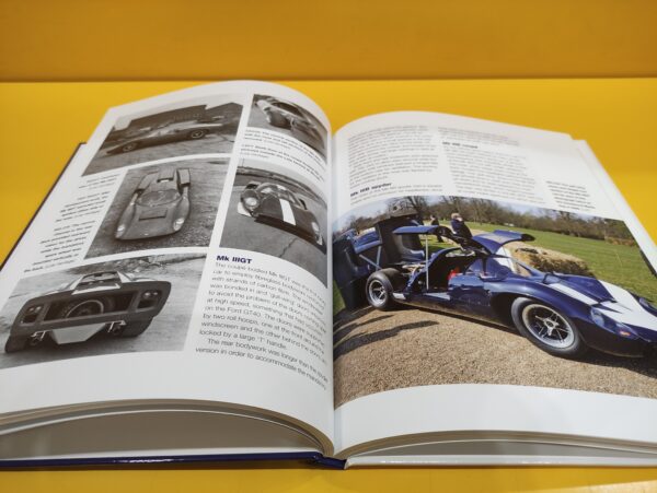 Lola T70 1965 onwards (all models) Owners' Workshop Manual - Chas Parker - immagine 2