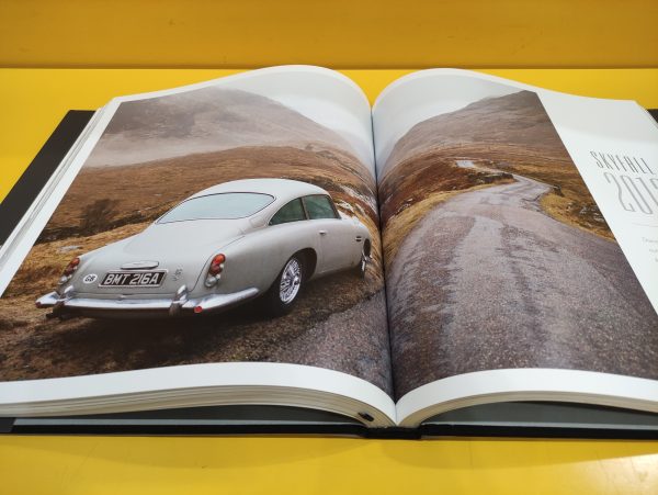 James Bond's DB5 - Simon Hugo & Will Lawrence - immagine 4
