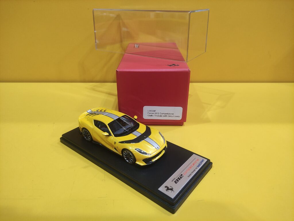 Ferrari 812 Competizione 2021 Scala 1:43 BBR &ndash; Limited Edition 48 Pezzi, Nero/giallo Opaco