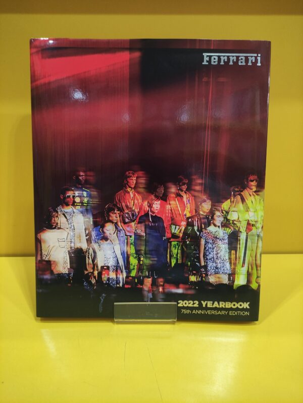 Annuario Ferrari 2022 - The Official Ferrari Magazine 57 (Ferrari Clothing)