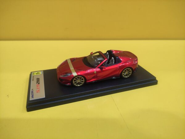 Look Smart LS516N - Ferrari 812 GTS 2019 Rosso Fuoco con Striscia Oro - immagine 3