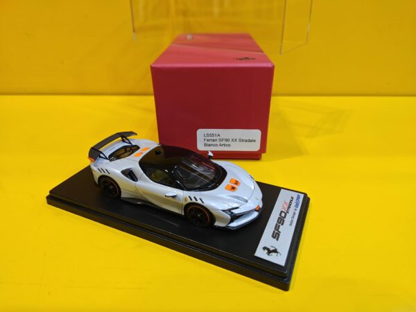 Look Smart LS551A - Ferrari SF90 XX Stradale 2023 Bianco Artico