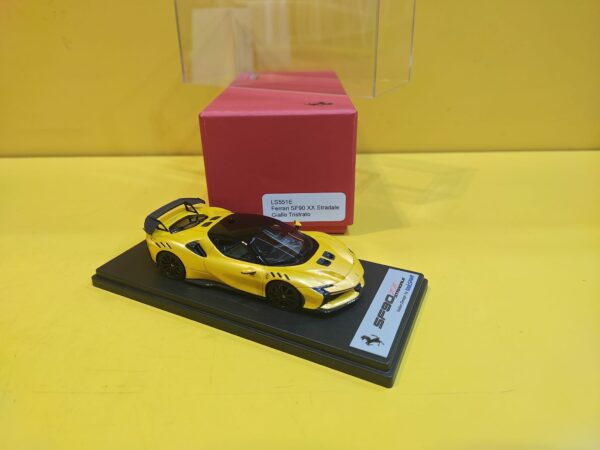 Look Smart LS551E - Ferrari SF90 XX Stradale 2023 Giallo Tristrato